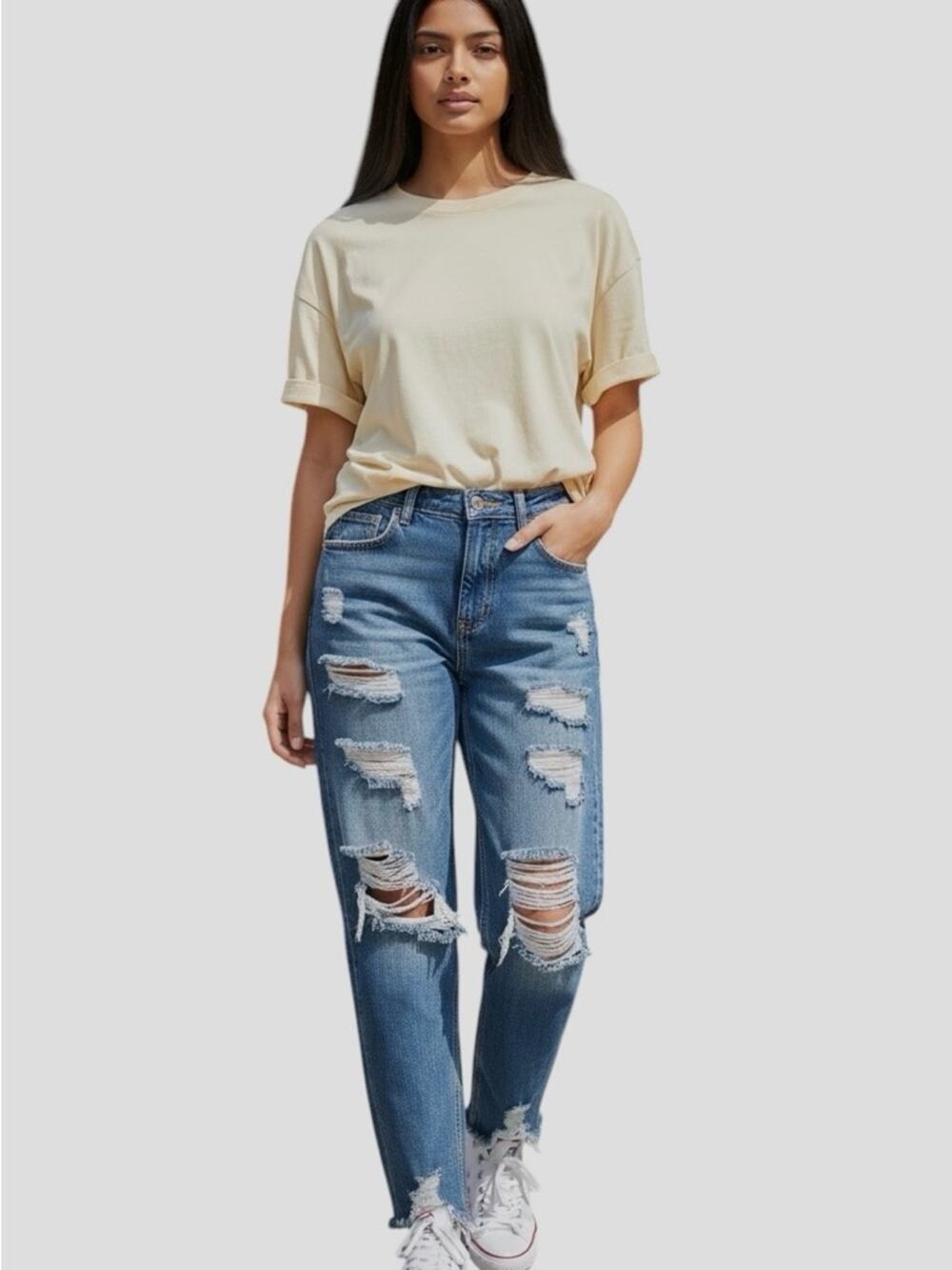 American Eagle Jeans Size 4 Distressed Thrashed Dark Wash Mom Jean Stretch